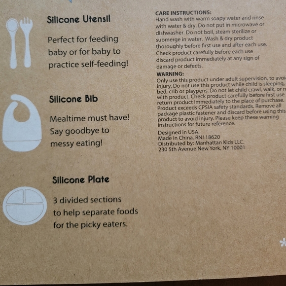 New Christmas Santa Baby 4-pc Silicone Baby Toddler Meal Feeding Holiday Set Bib - Picture 5 of 5